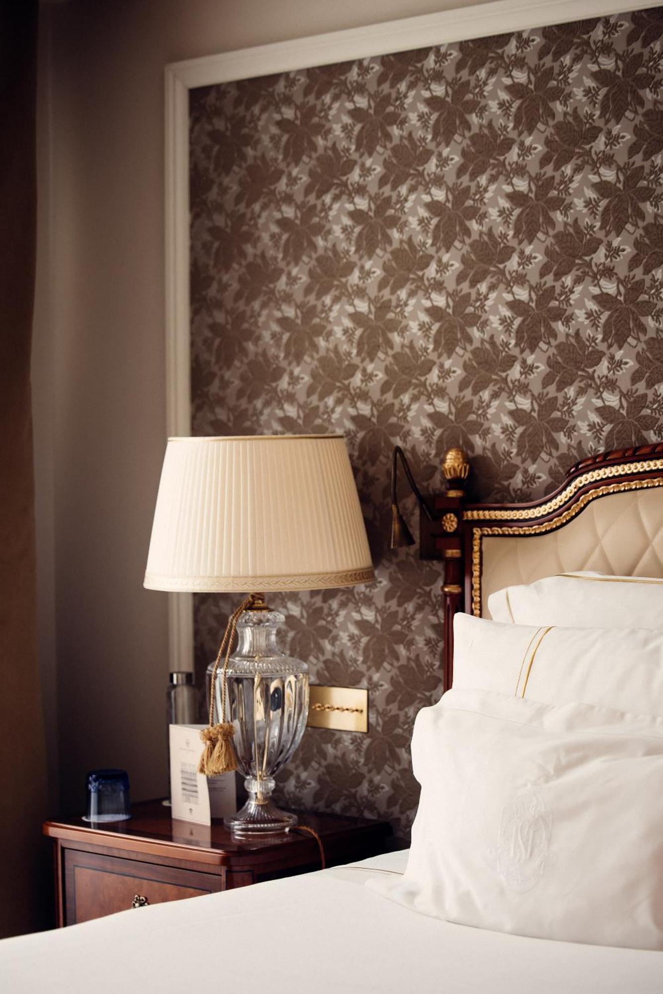 Hotel Splendide Royal Paris - Relais & Chateaux Bagian luar foto