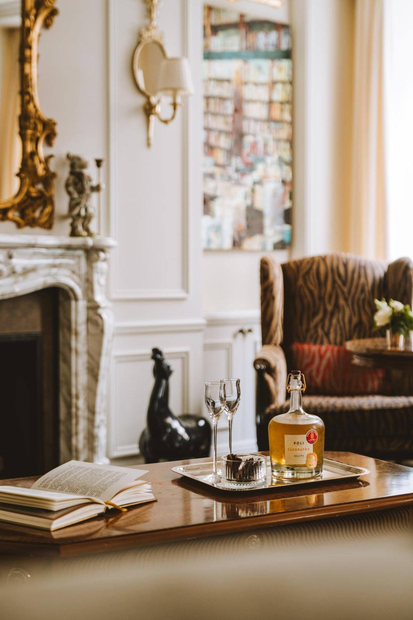 Hotel Splendide Royal Paris - Relais & Chateaux Bagian luar foto